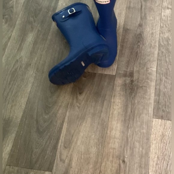 Hunter unisex rain/garden Blue boots 12b/13g. - Picture 2 of 2